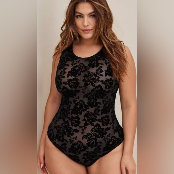 torrid Tops - NWT Torrid Flocked Roses Black Bodysuit snap crotch Witchy Layering size 5X